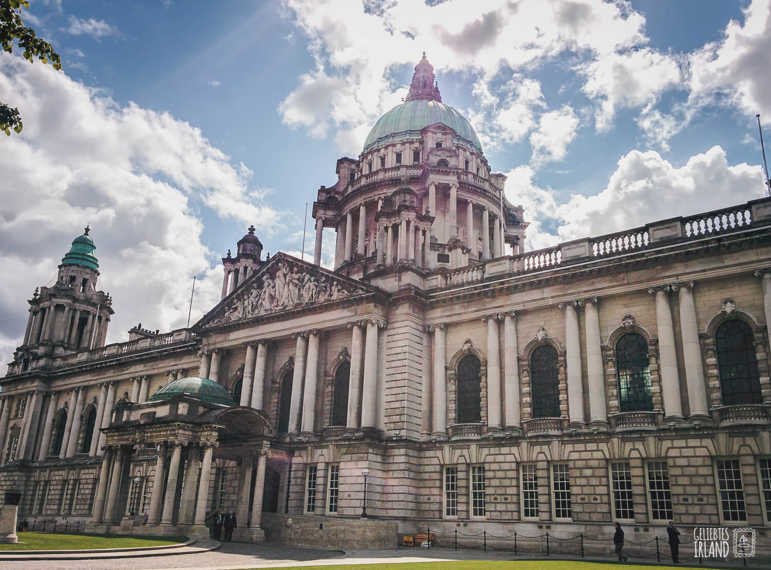 Belfast und das Titanic Museum von geliebtes Irland